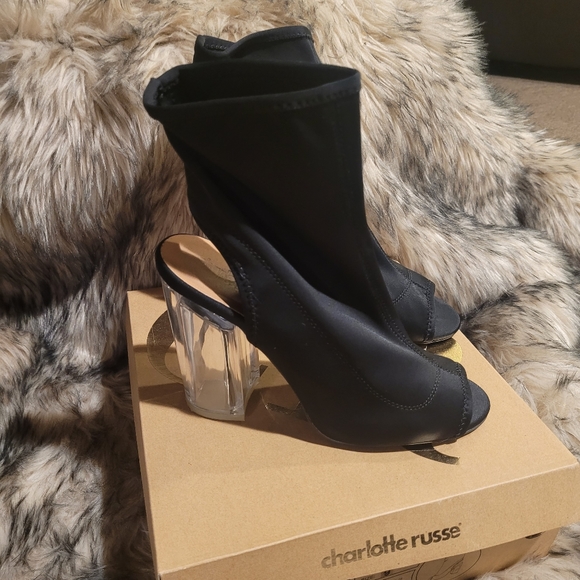 Charlotte Russe Ankle Booties size 9 Black - Picture 2 of 4